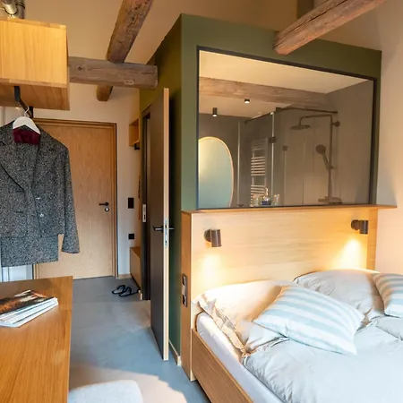 Tignum - Uebernachten Mit Historischem Flair Апарт-отель