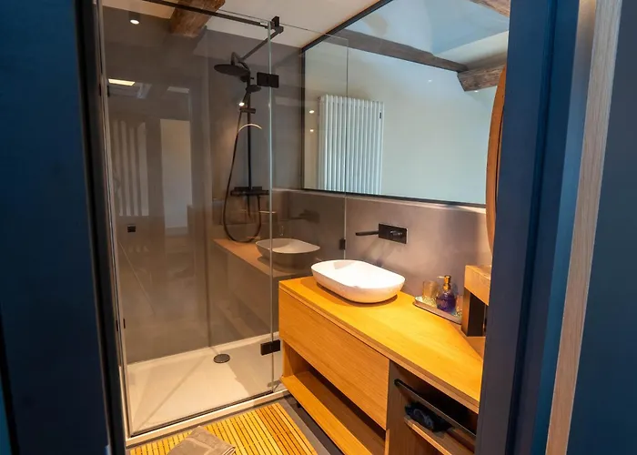 Tignum - Uebernachten Mit Historischem Flair Апарт-отель Вернигероде